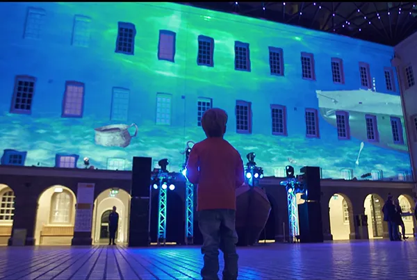 Beeld uit het project Videomapping showreel – Buildings, stages & transparent